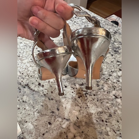 I. Miller Women’s Bryanna Buckle Pointed Toe Silver Sparkly Pumps Size 10 - Picture 7 of 7